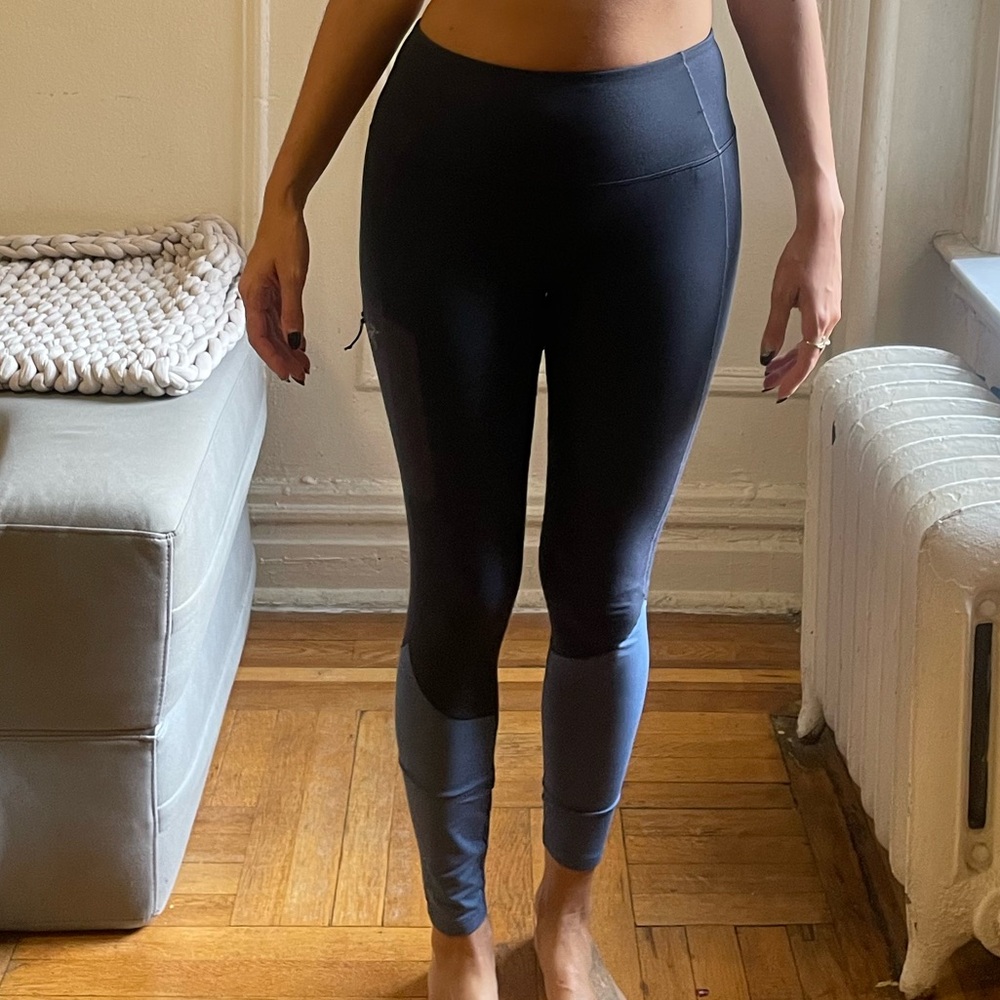 Dark blue & light blue Arc’teryx Leggings